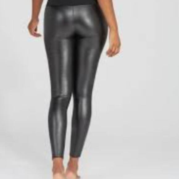 ASSETS BY SPANX Red Hot High Waisted Black Faux Leather Leggings 1X - Picture 1 of 10